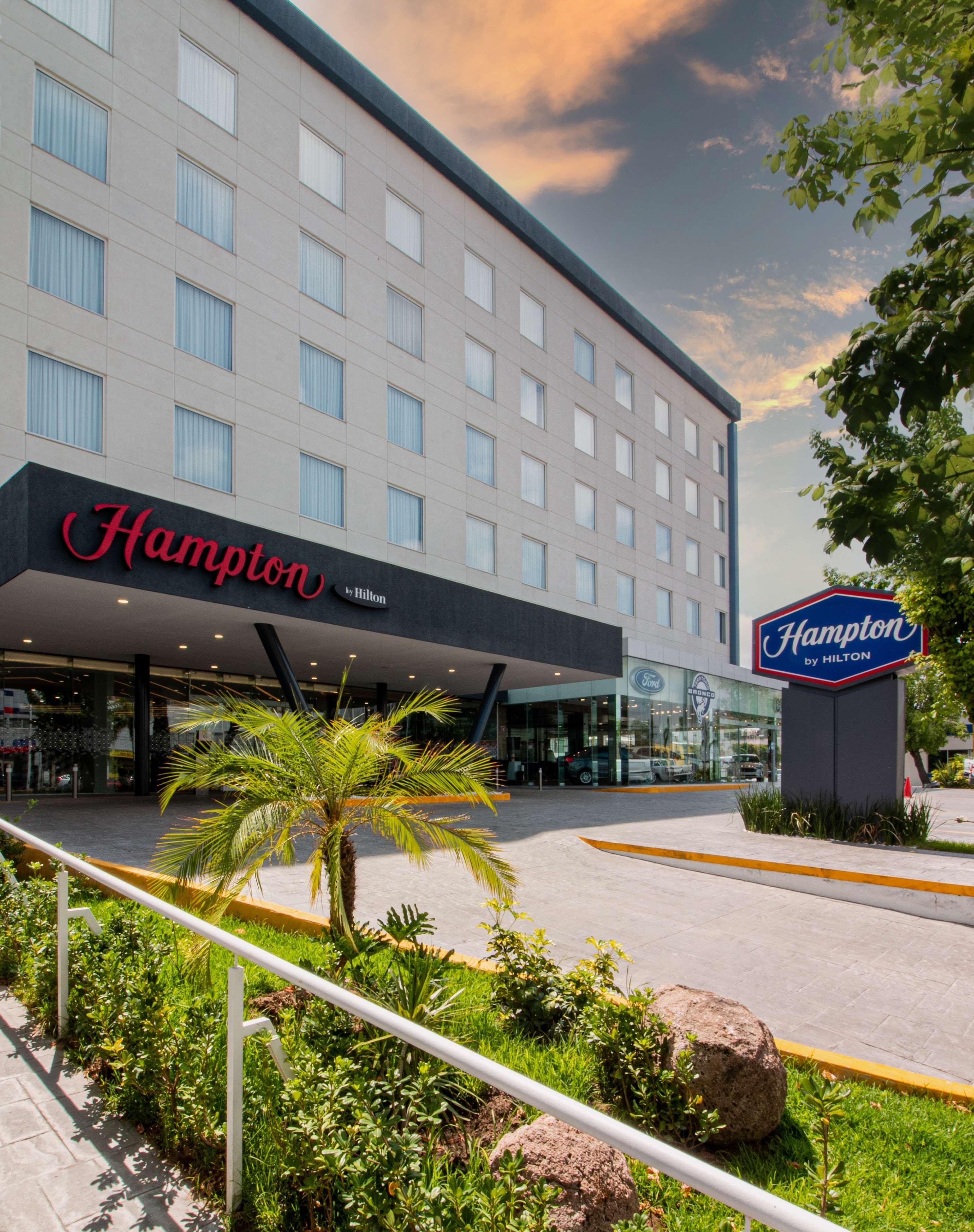 Hotel Hampton By Hilton Aguascalientes Downtown Exterior foto